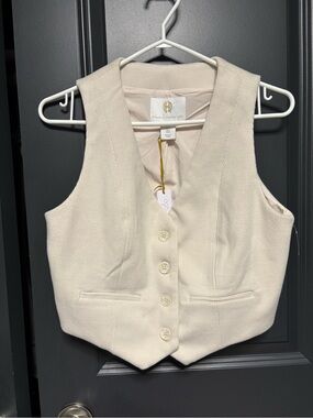 House of Harlow 1960 Ivory Button-Up V-Neck Vest